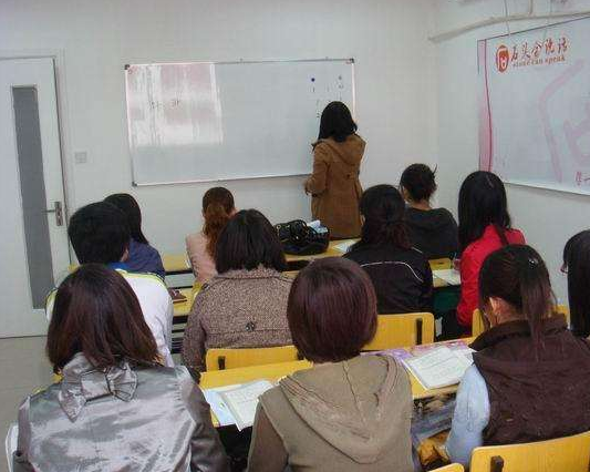 石头会说话小语种学院加盟