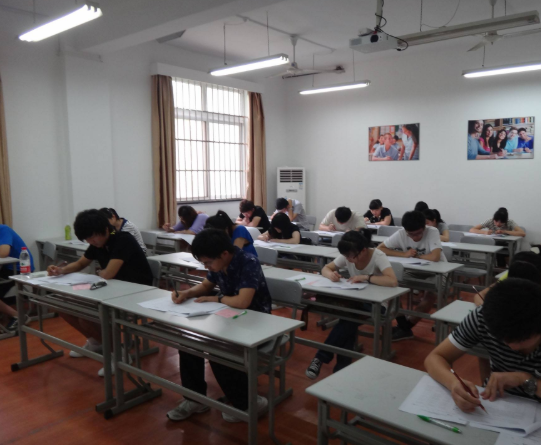 中西桥留学加盟 中西桥留学加盟