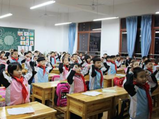 北大公学虫洞英语加盟 北大公学虫洞英语加盟