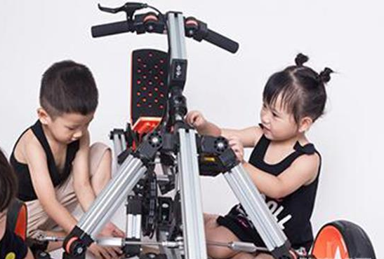 万亿宝变形童车加盟