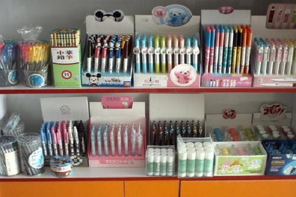 非常2+1学生用品加盟