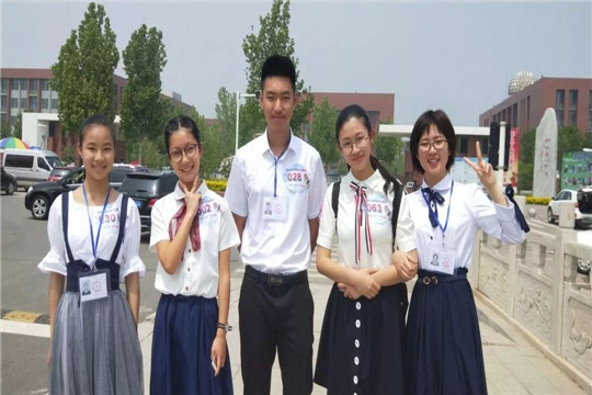 中传花少口语教育加盟 中传花少口语教育加盟