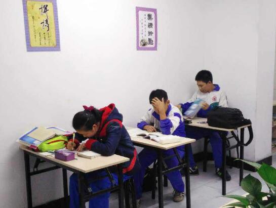 辅导班加盟