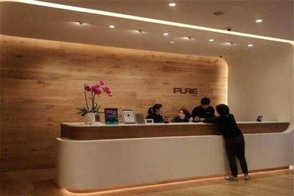 Pure Yoga 瑜伽中心加盟
