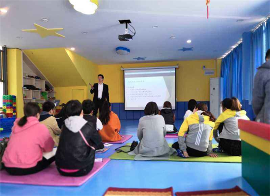 稚慧斯儿童潜能开发中心加盟 稚慧斯儿童潜能开发中心加盟