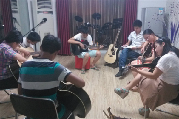韵集吉他艺术加盟 韵集吉他艺术加盟