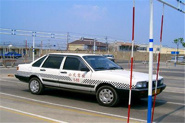 公交驾校加盟