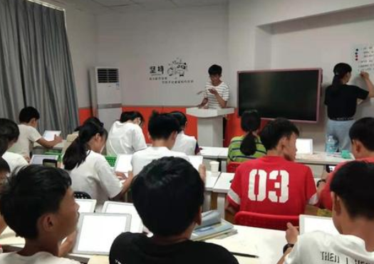智易答人工智能教育加盟 智易答人工智能教育加盟