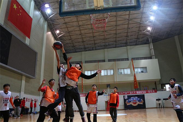 李秋平青少年篮球俱乐部加盟 李秋平青少年篮球俱乐部加盟